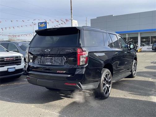 2024 Chevrolet Suburban RST