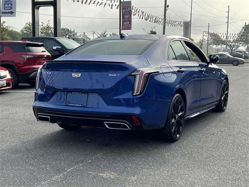 2022 Cadillac CT4 Sport