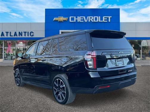 2023 Chevrolet Suburban RST