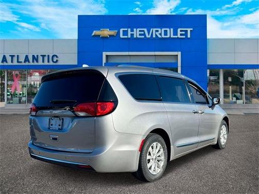 2019 Chrysler Pacifica Touring-L