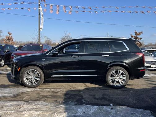 2025 Cadillac XT6 Premium Luxury FWD