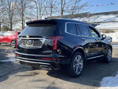 2025 Cadillac XT6 Premium Luxury FWD