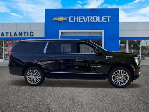 Onyx Black 2025 GMC Yukon XL Denali