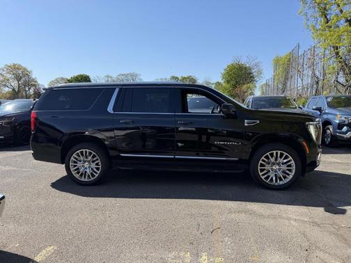 Onyx Black 2025 GMC Yukon XL Denali