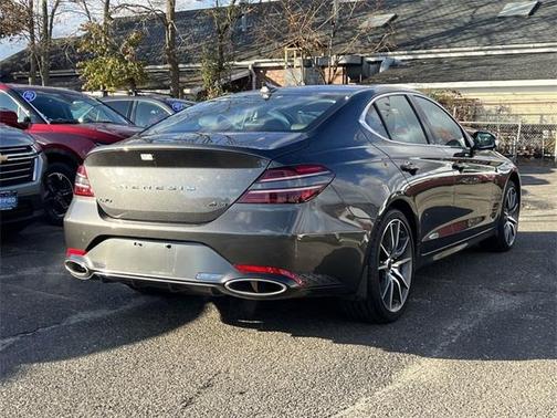 2025 Genesis G70 2.5T