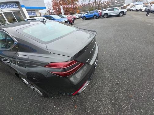2025 Genesis G70 2.5T