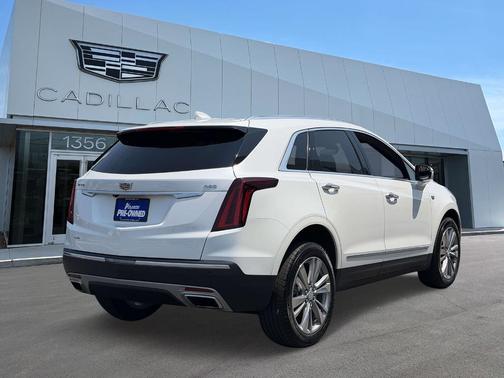 Crystal White 2024 Cadillac XT5 Premium Luxury