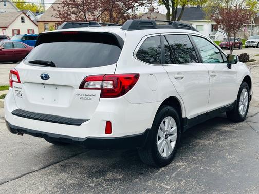 2016 Subaru Outback 2.5i Premium