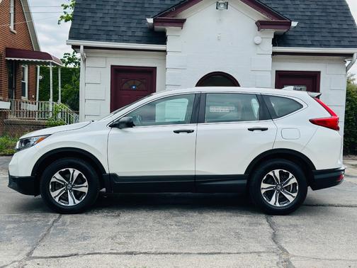 White 2017 Honda CR-V LX