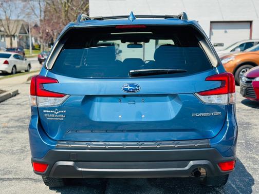 Blue 2019 Subaru Forester Premium