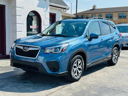 Blue 2019 Subaru Forester Premium