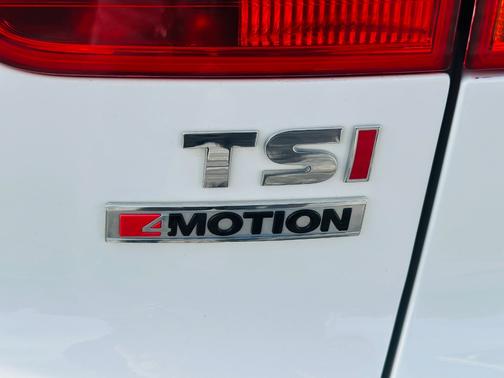 White 2017 Volkswagen Tiguan 2.0T S