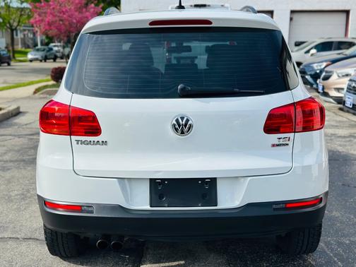 White 2017 Volkswagen Tiguan 2.0T S