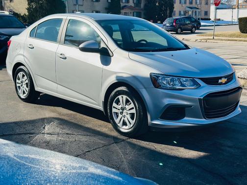 2018 Chevrolet Sonic LS