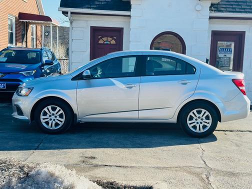 2018 Chevrolet Sonic LS