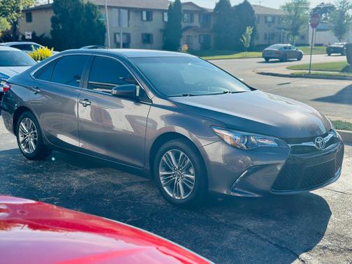 2017 Toyota Camry SE