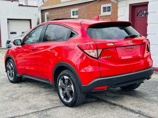 Red 2018 Honda HR-V EX