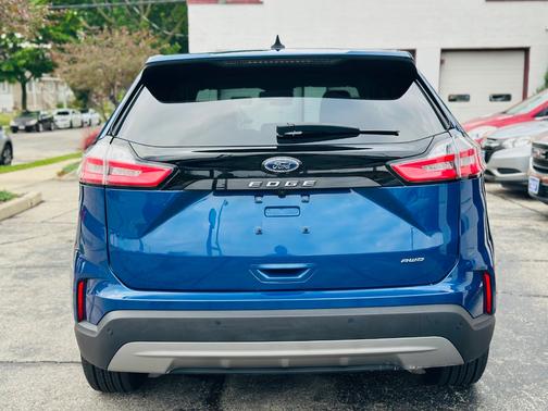 Blue 2024 Ford Edge SEL