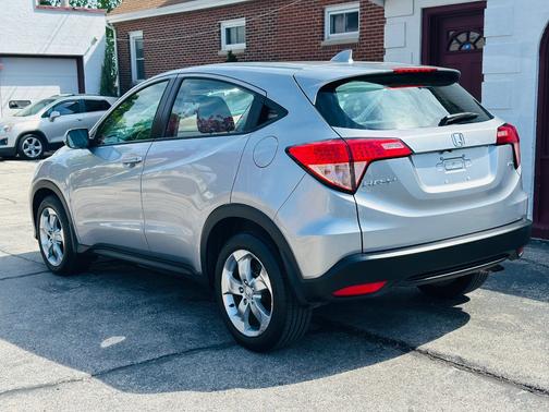 Silver 2017 Honda HR-V LX