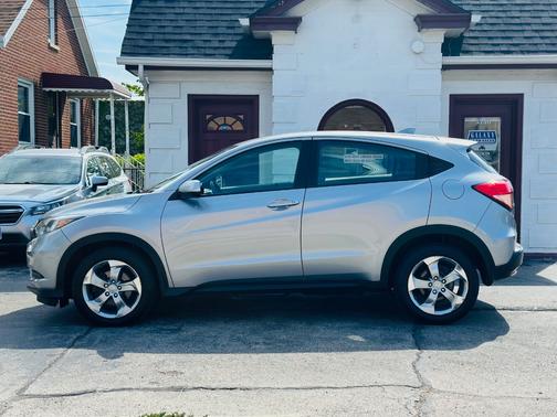 Silver 2017 Honda HR-V LX