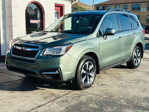 Green 2018 Subaru Forester 2.5i Premium