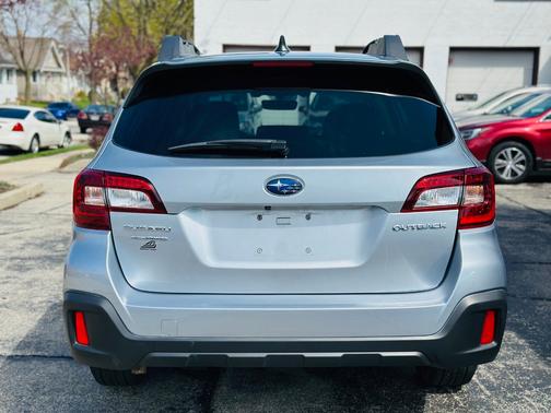 Silver 2019 Subaru Outback 2.5i Premium
