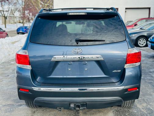 2013 Toyota Highlander Base