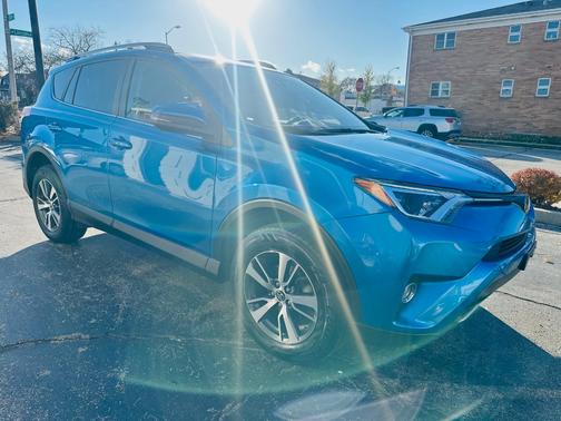 2017 Toyota RAV4 XLE