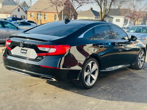 2019 Honda Accord Touring 2.0T