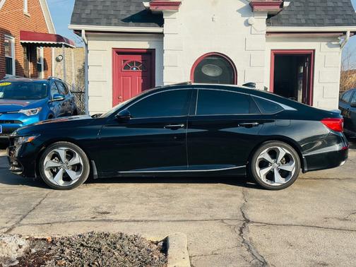 2019 Honda Accord Touring 2.0T