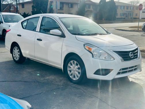 2019 Nissan Versa 1.6 S