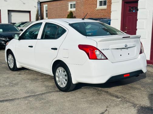 2019 Nissan Versa 1.6 S