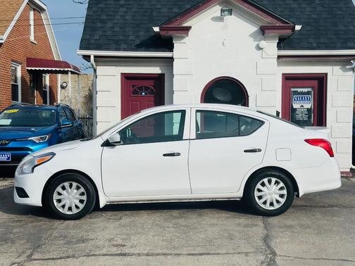 2019 Nissan Versa 1.6 S