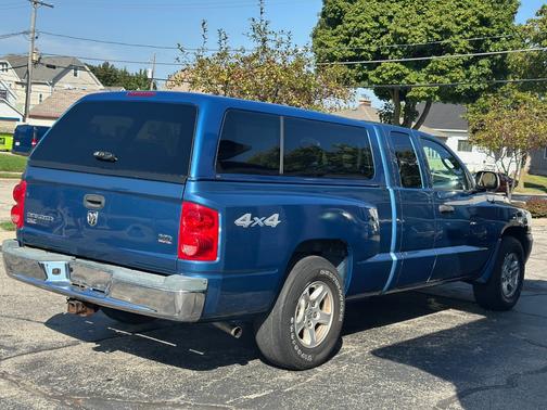 2005 Dodge Dakota SLT