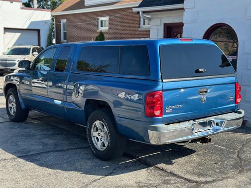 2005 Dodge Dakota SLT