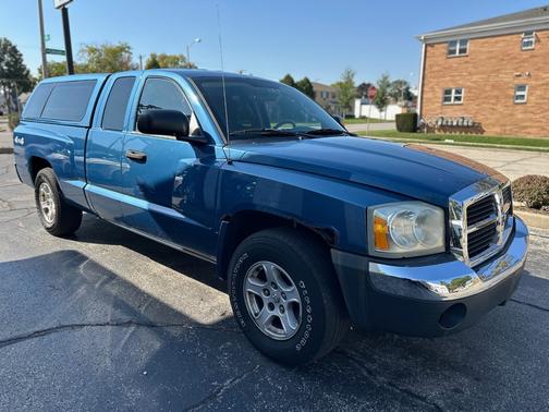2005 Dodge Dakota SLT