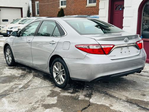 2017 Toyota Camry SE