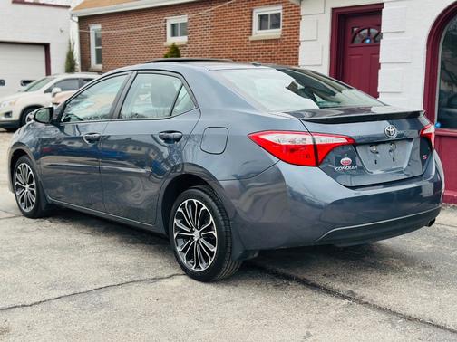 Gray 2016 Toyota Corolla S Premium