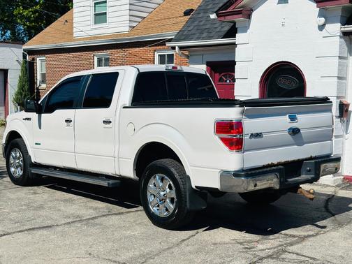 White 2014 Ford F-150 Lariat