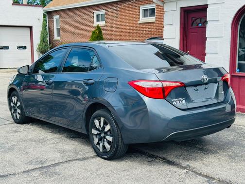Gray 2015 Toyota Corolla LE