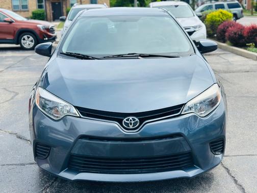 Gray 2015 Toyota Corolla LE