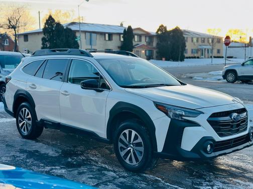 2023 Subaru Outback Premium