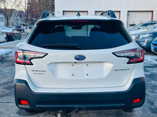 2023 Subaru Outback Premium