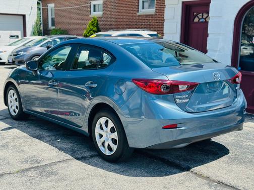2015 Mazda Mazda3 i Sport