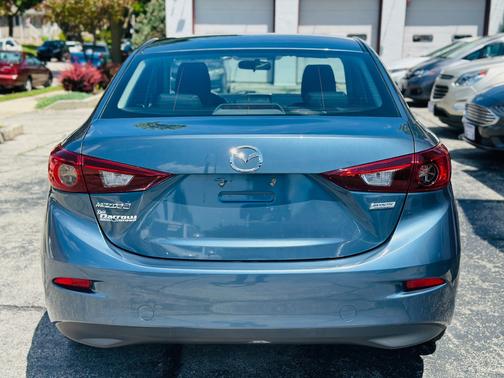 2015 Mazda Mazda3 i Sport