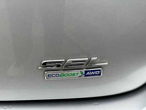 Silver 2015 Ford Edge SEL