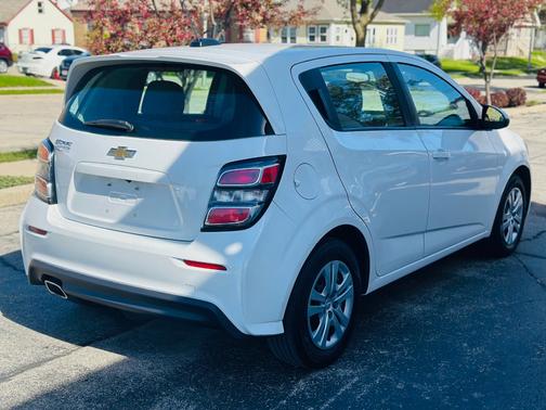 2017 Chevrolet Sonic LT