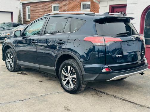 2018 Toyota RAV4 Adventure