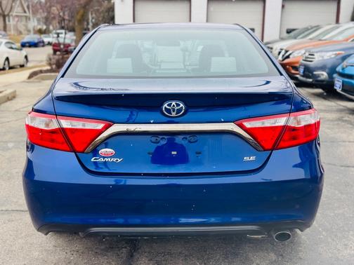 2015 Toyota Camry SE