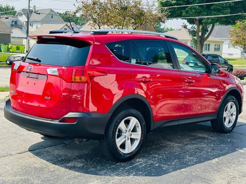 2013 Toyota RAV4 XLE